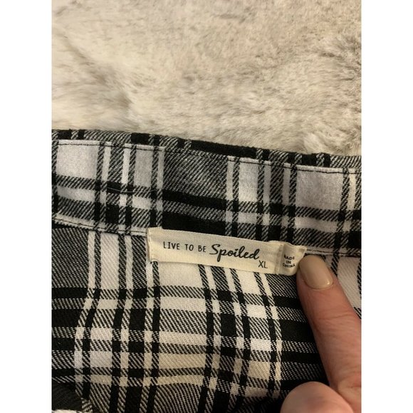 Live To Be Spoiled Flannel Raw Hem Long Sleeve Button-Down Shirt XL Blac… - Picture 5 of 7